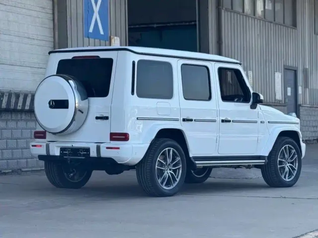 Mercedes-Benz G-Class — Фото автомобиля 3