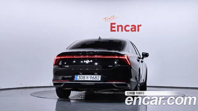 Kia K8 Signature — Фото автомобиля 3