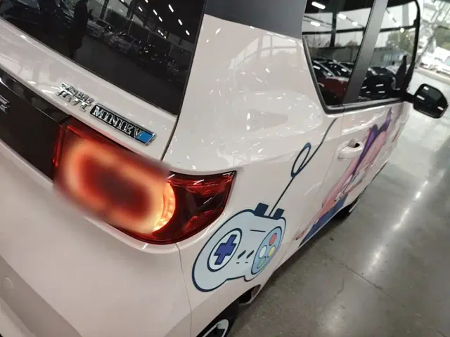 Wuling Hongguang Mini EV — Фото автомобиля 7