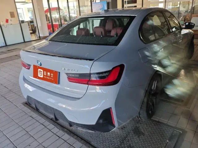 BMW 3 Series — Фото автомобиля 3
