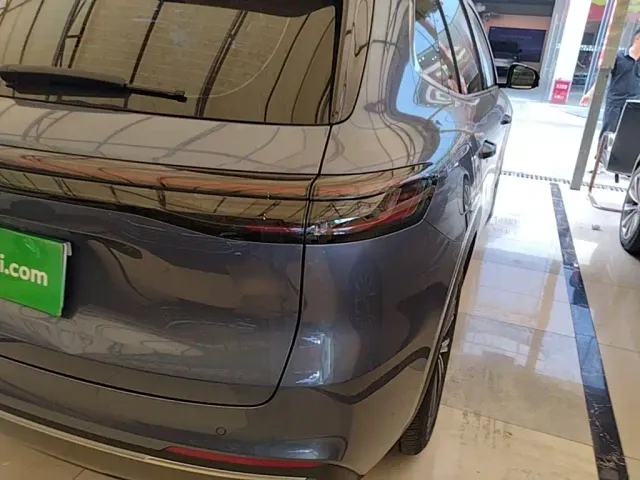 Geely Galaxy Starship 7 EM-i — Фото автомобиля 7