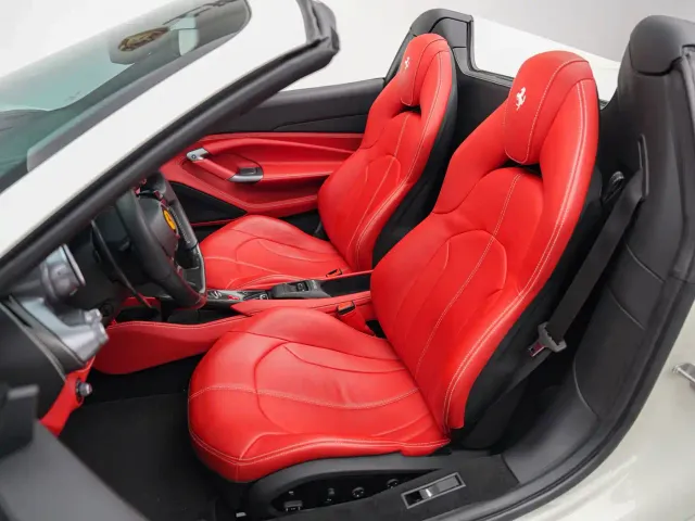 Ferrari F8 — Фото автомобиля 15