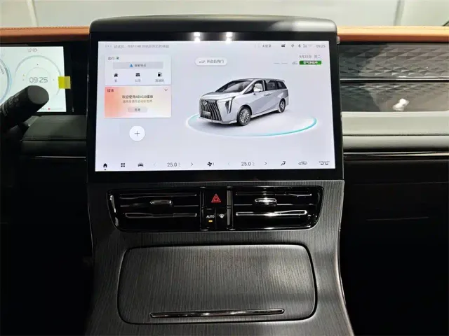 GAC Trumpchi E9 — Фото автомобиля 11
