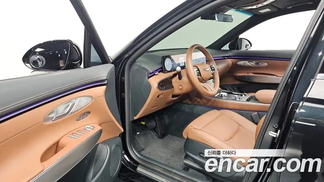 Genesis GV70 2.5T Бензин 2WD — Фото автомобиля 8