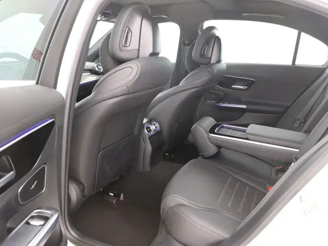 Mercedes-Benz C-Class — Фото автомобиля 8