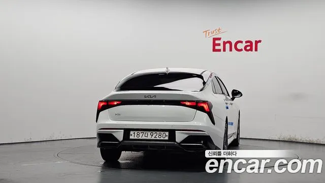 Kia K5 Новый K5 3 поколение 2.0 LPi(Для проката) — Фото автомобиля 4