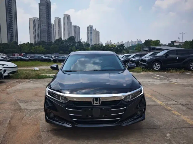 Honda Accord — Фото автомобиля 2