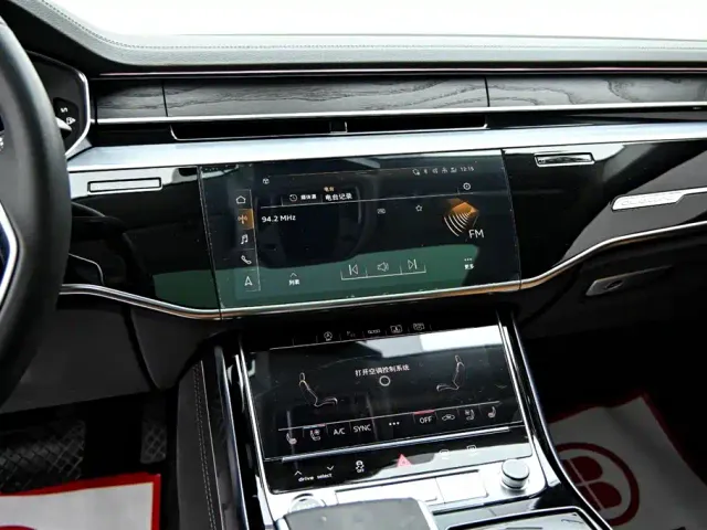 Audi A8 — Фото автомобиля 17