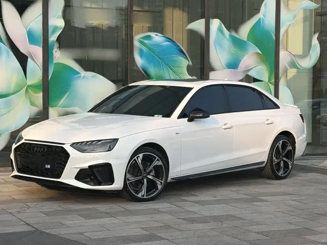 Audi A4L — Фото автомобиля 14