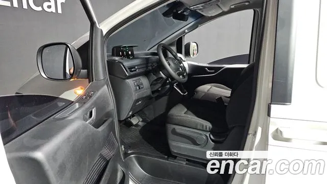 Hyundai Staria — Фото автомобиля 10