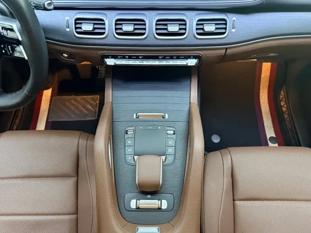 Mercedes-Benz GLS-Class — Фото автомобиля 16