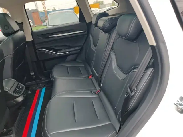 Haval H6 — Фото автомобиля 16