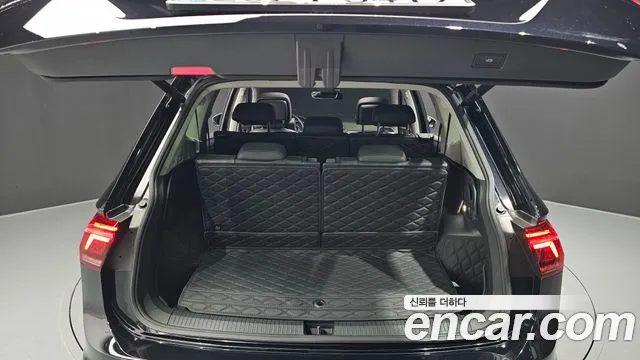 Volkswagen Tiguan — Фото автомобиля 20