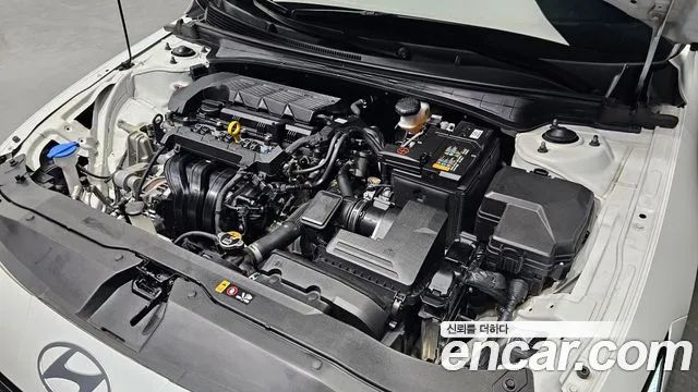 Hyundai Avante CN7 — Фото автомобиля 6