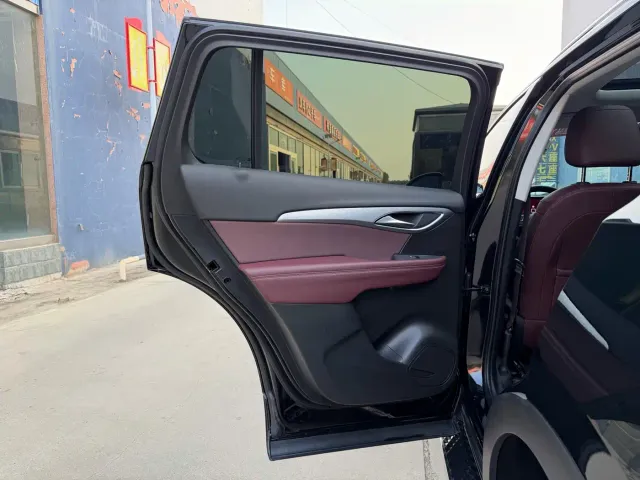 Buick Envision Plus — Фото автомобиля 10
