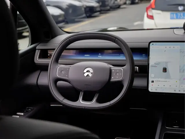NIO NIO ES8 2025 Model 6-Seat Executive Luxury Edition — Фото автомобиля 18