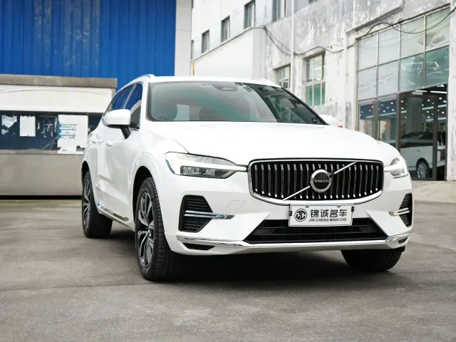 Volvo XC60 — Фото автомобиля 3