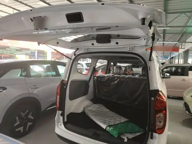 Wuling Hongguang — Фото автомобиля 18