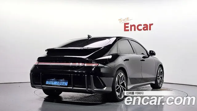 Hyundai Ioniq 6 — Фото автомобиля 2