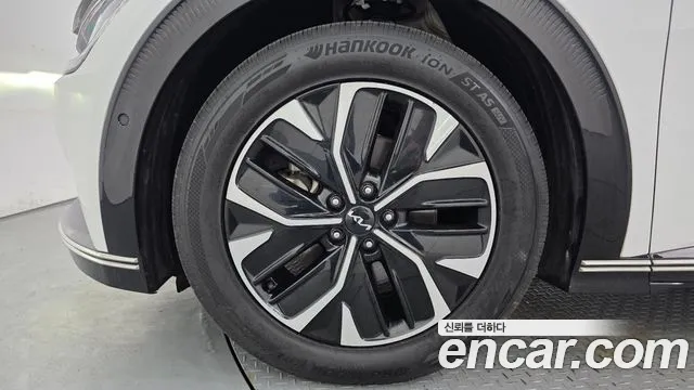 Kia EV6 — Фото автомобиля 4