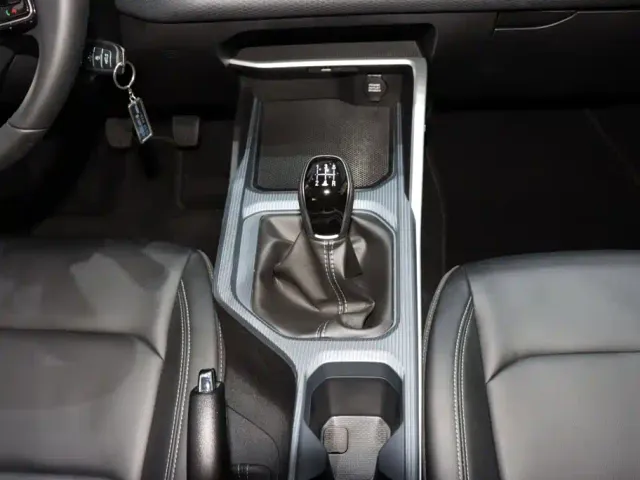 Geely Emgrand — Фото автомобиля 15