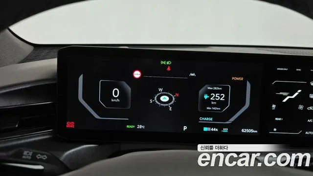 Kia EV9 — Фото автомобиля 8