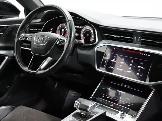 Audi A6L — Фото автомобиля 10