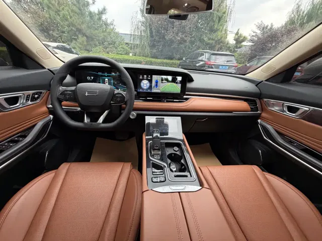 Bestune T99 — Фото автомобиля 15