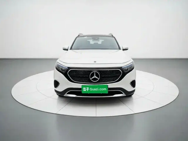 Mercedes-Benz EQB — Фото автомобиля 2