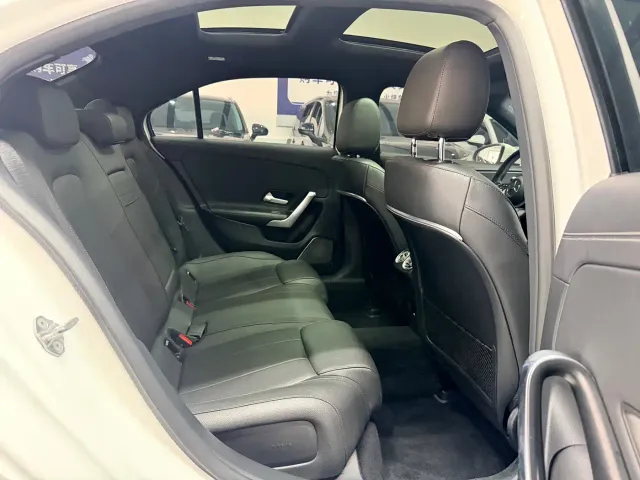 Mercedes-Benz A-Class — Фото автомобиля 11