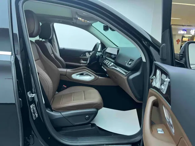 Mercedes-Benz GLE-Class — Фото автомобиля 24