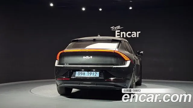 Kia EV6 — Фото автомобиля 4