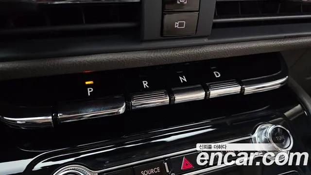 Lincoln Corsair Corsair 2.0 Reserve AWD — Фото автомобиля 3