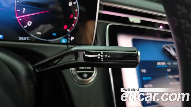Mercedes-Benz E-Class — Фото автомобиля 9