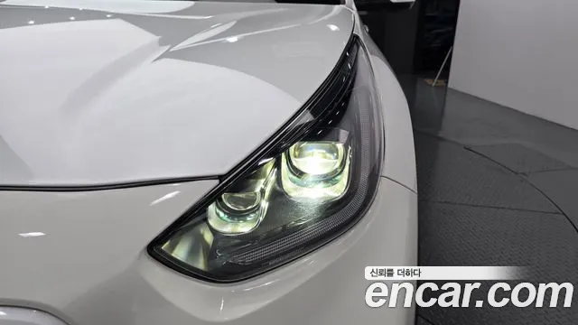 Kia Niro — Фото автомобиля 7