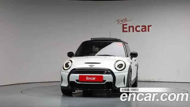 MINI Cooper — Фото автомобиля 3