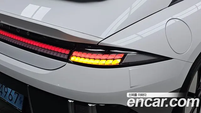 Hyundai Ioniq 6 — Фото автомобиля 8