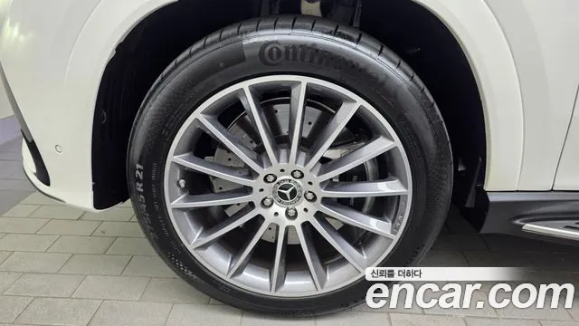 Mercedes-Benz GLE-Class — Фото автомобиля 5
