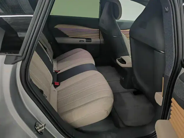 Audi E5 Sportback — Фото автомобиля 14