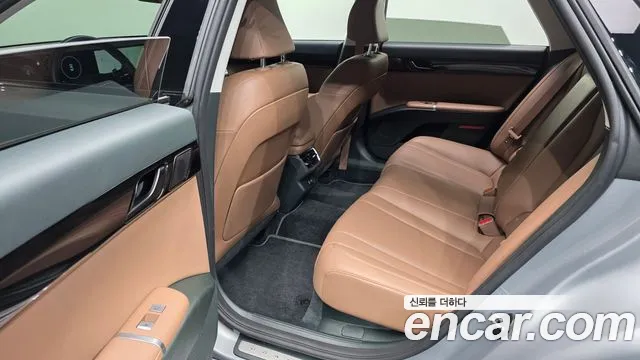 Hyundai Grandeur GN7 — Фото автомобиля 18