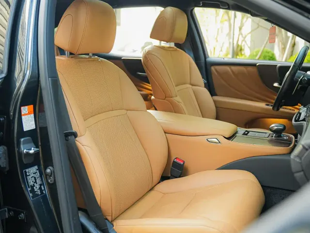 Lexus LS — Фото автомобиля 13