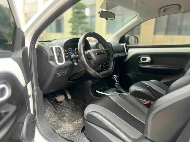 Roewe Clever — Фото автомобиля 4