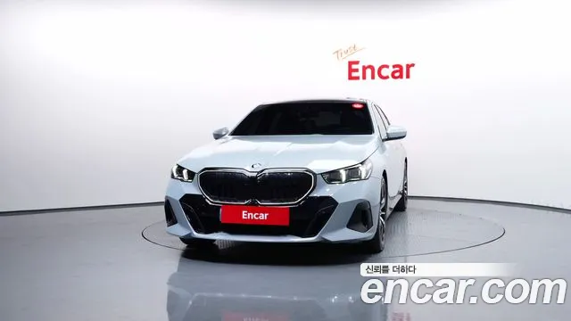 BMW 5-Series 5 серия (G60) 530i xDrive M Sport — Фото автомобиля 2