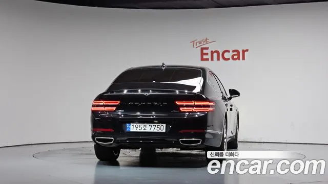 Genesis G80 RG3 — Фото автомобиля 4