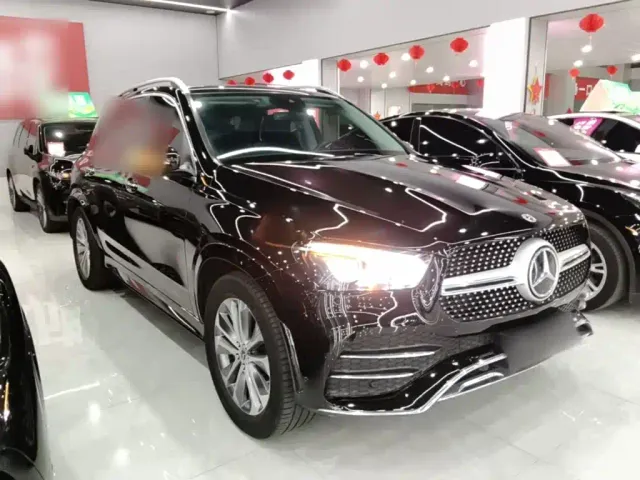 Mercedes-Benz GLE-Class — Фото автомобиля 3