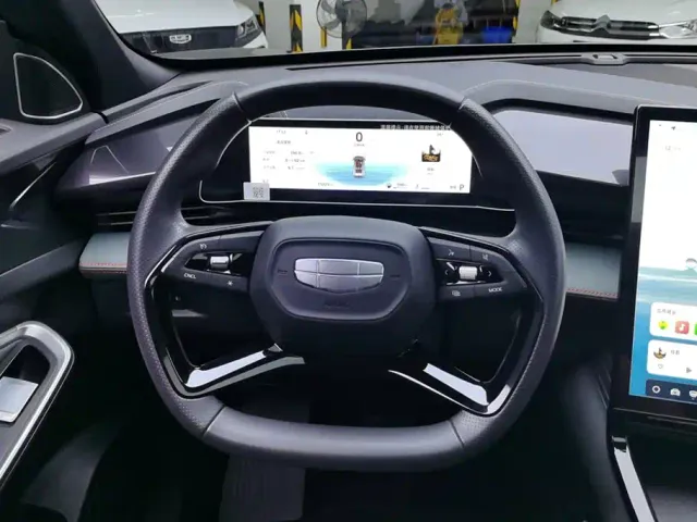 Geely Boyue — Фото автомобиля 15