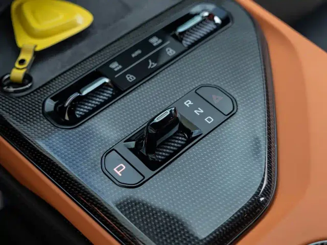 Lotus Emeya — Фото автомобиля 15
