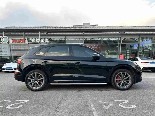 Audi Q5L — Фото автомобиля 4
