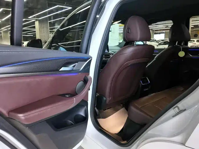 BMW X3 — Фото автомобиля 14