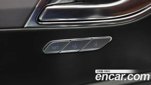 Genesis GV80 — Фото автомобиля 30